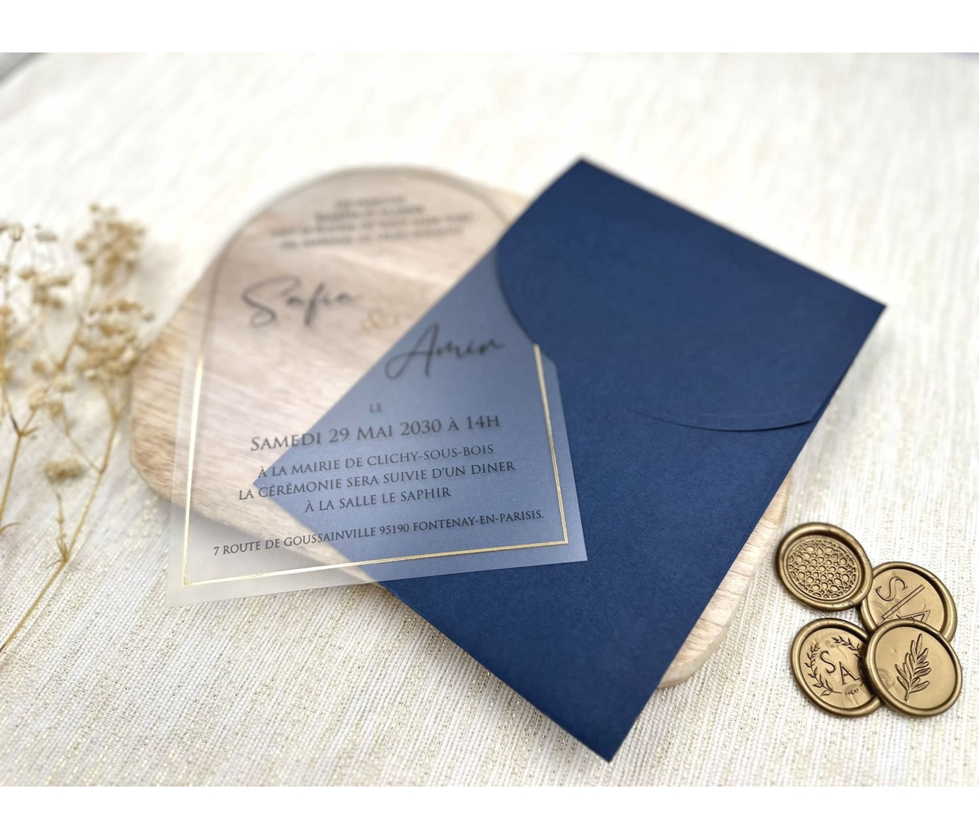 Carte d'invitations ou faire-part de mariage, anniversaire, baptême ou  naissance en 3D scrapbooking realisée en papier a motif bleu brillant avec  une decoupe partielle de motif fleur #CI0016 – Mafeedescartes
