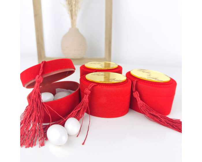 Cadeau invité contenant à dragées velours rouge