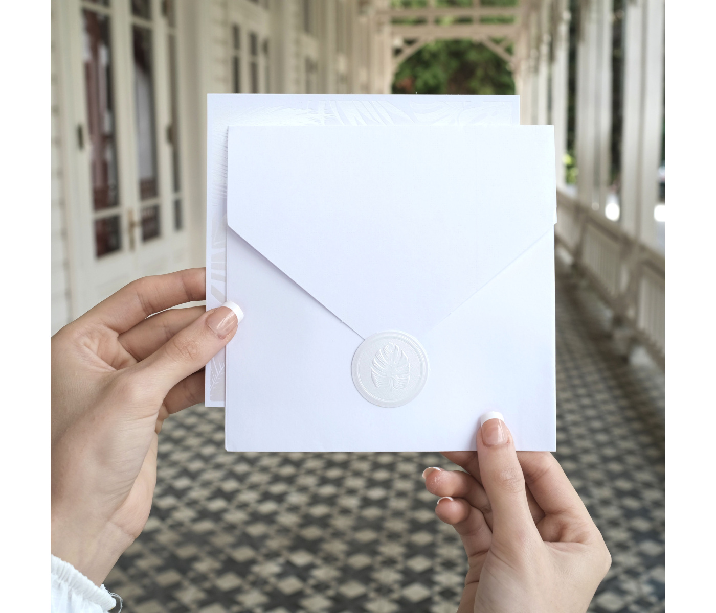 Carte d'invitation blanche mariage