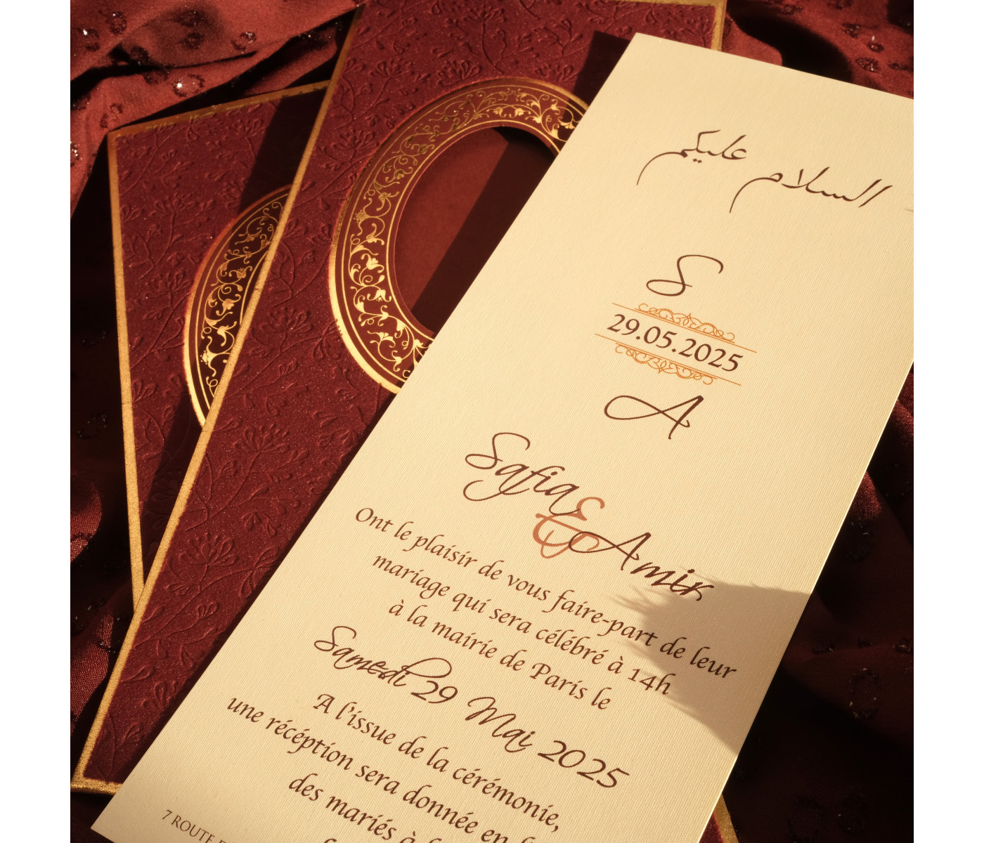 carte d'invitation mariage velours rouge