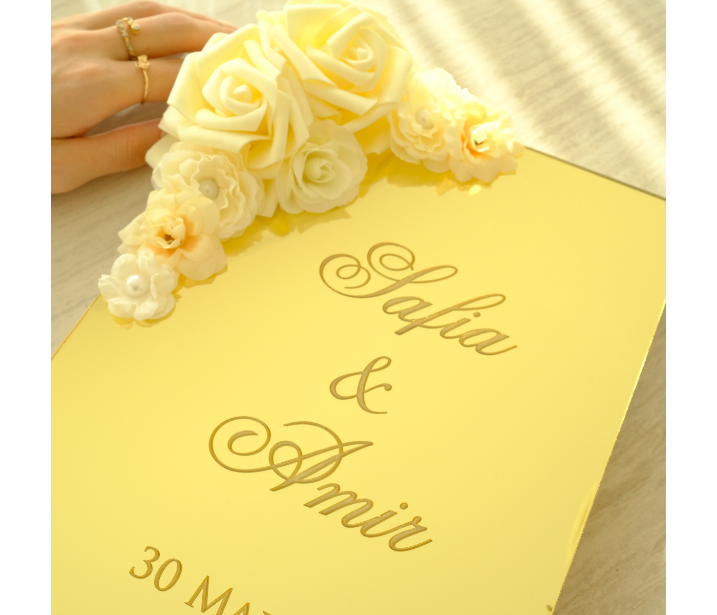 Livre d'or plexiglas doré