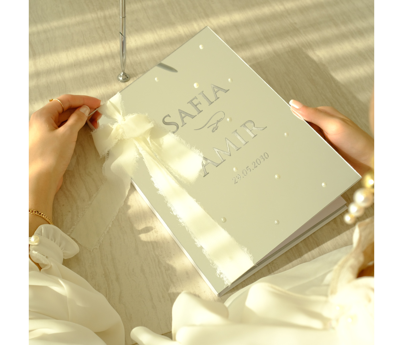 Livre d'or mariage argenté