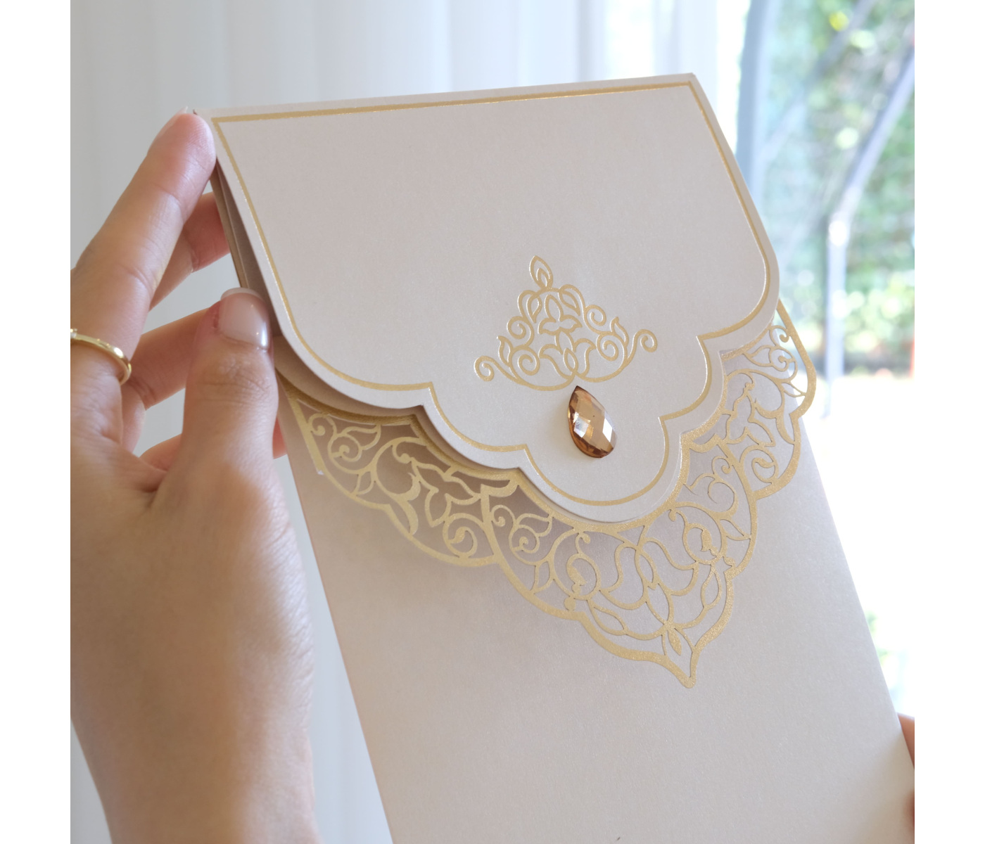 Carte d'invitation mariage perlé