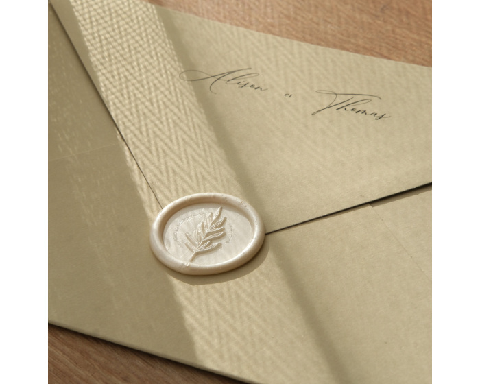 Enveloppe avec sceau de cire