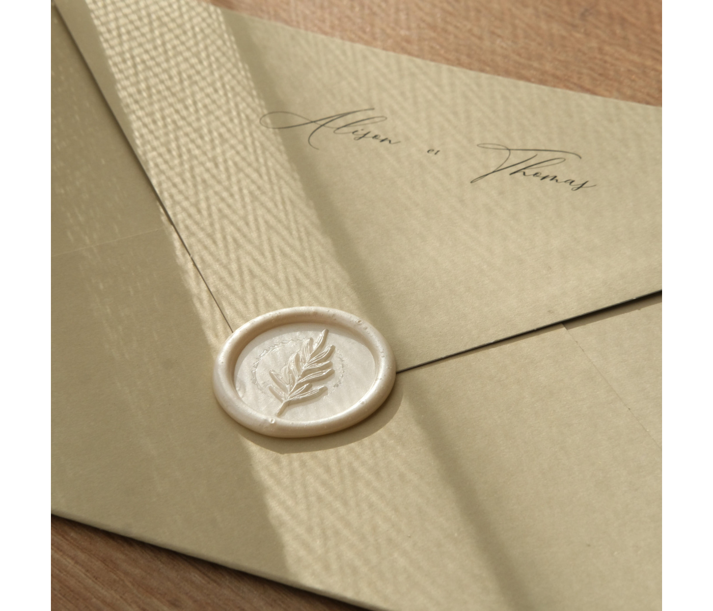 Enveloppe avec sceau de cire